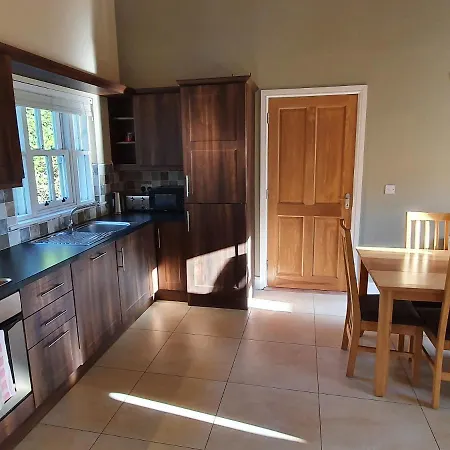Дом отдыха 11 An Seanachai Homes Дангарван